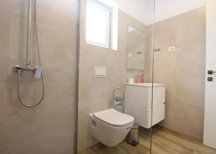 Rose 2352 Будинок відпочинку