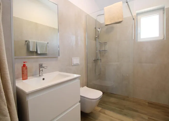 Holiday home Rose 2352